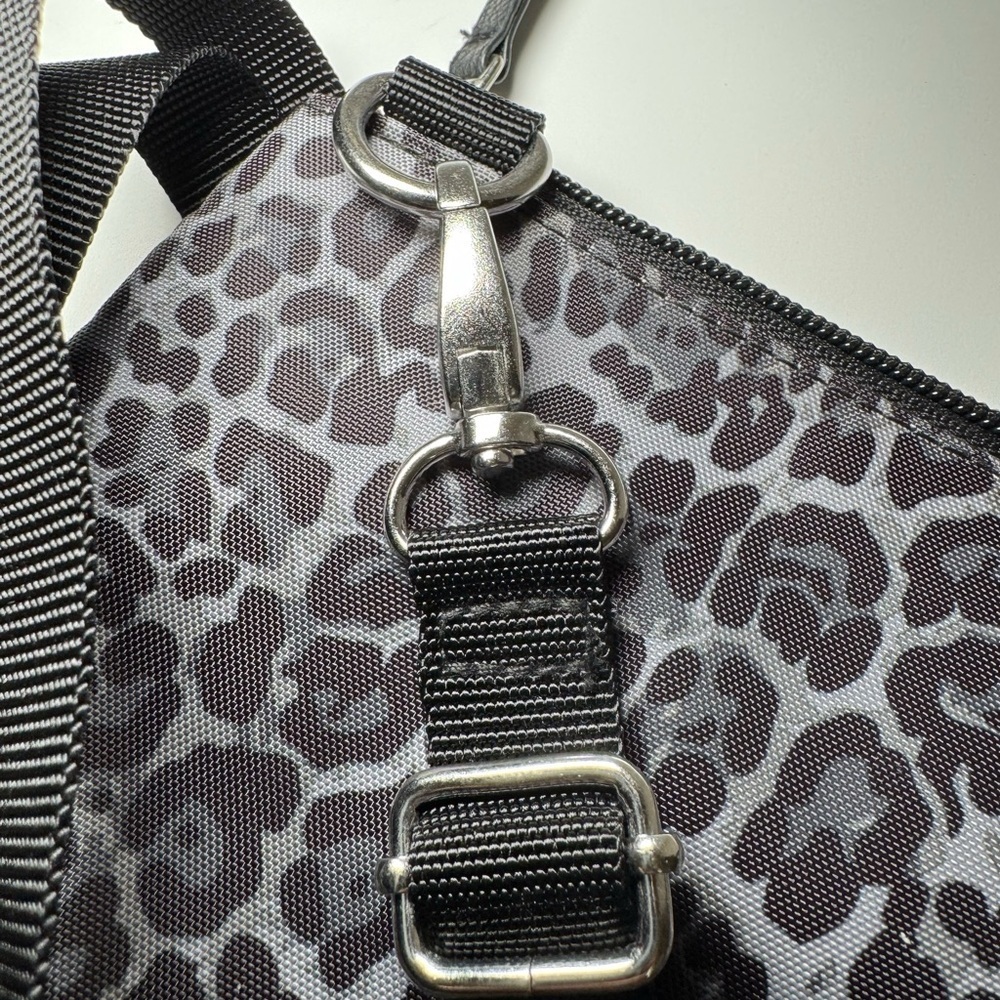 BAGGALLINI Animal Print Black/Gray RFID Security - Picture 6 of 8